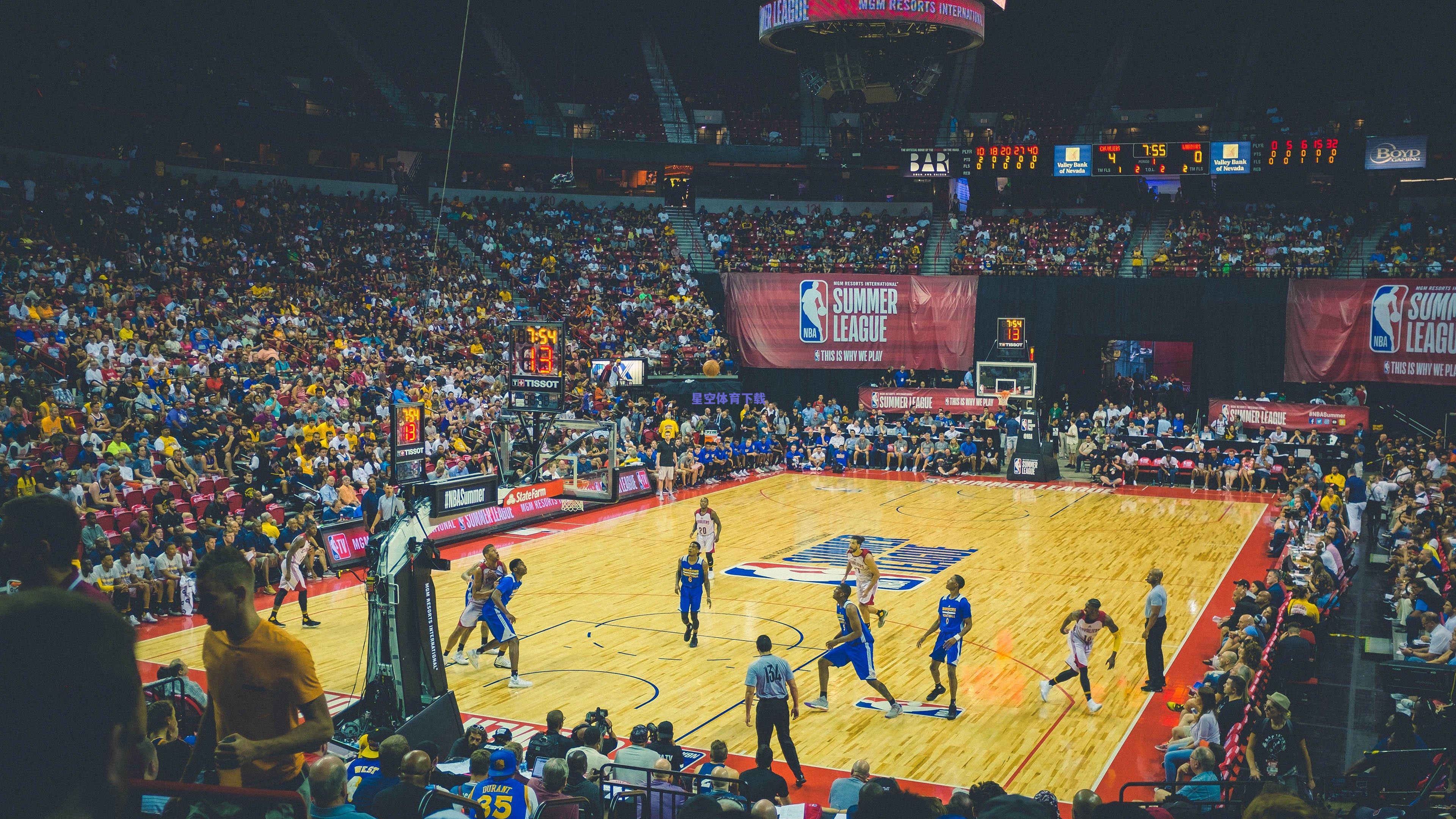 篮板之争引爆队内矛盾？赵四怒喷队友小波特引更衣室关注，迈克教练紧急介入